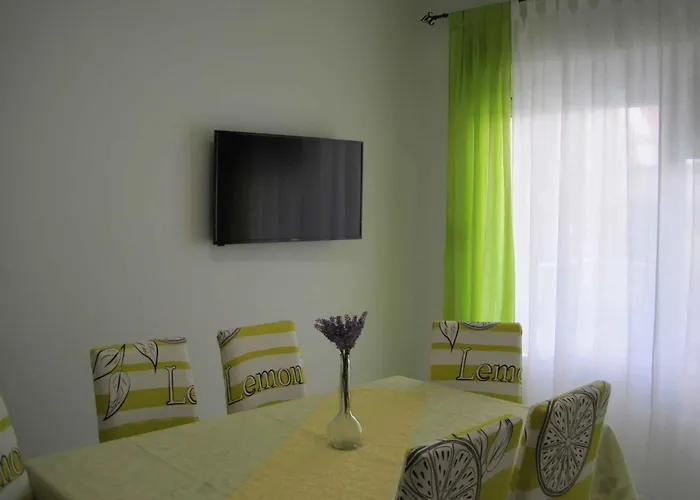 Апартаменты In - Riviera 7970 Задар
