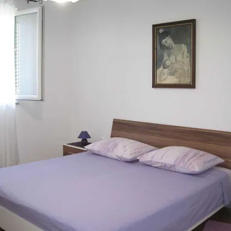 In - Riviera 7970 דירה