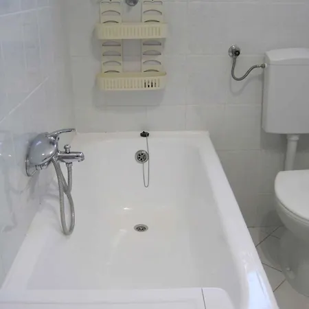 דירה In - Riviera 7970