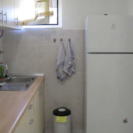 In - Riviera 7970 דירה *