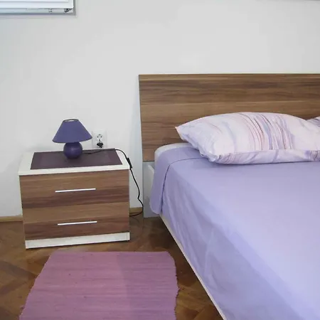 In - Riviera 7970 זאדאר