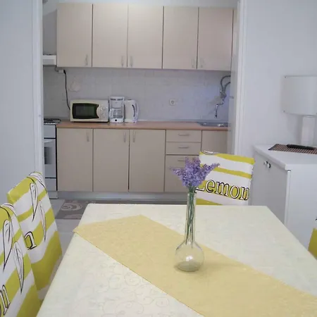 In - Riviera 7970 * זאדאר